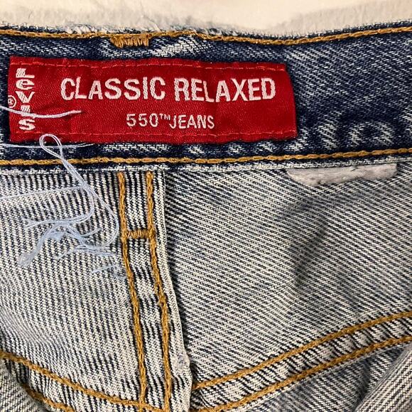 Vintage Y2K Levi’s Classic Relaxed 550 Painted Purple Cow Print - Picture 3 of 7